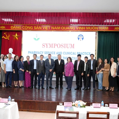 HỘI THẢO “DỊCH VỤ DƯỢC VÀ ĐÀO TẠO THỰC HÀNH LÂM SÀNG TẠI CƠ SỞ”